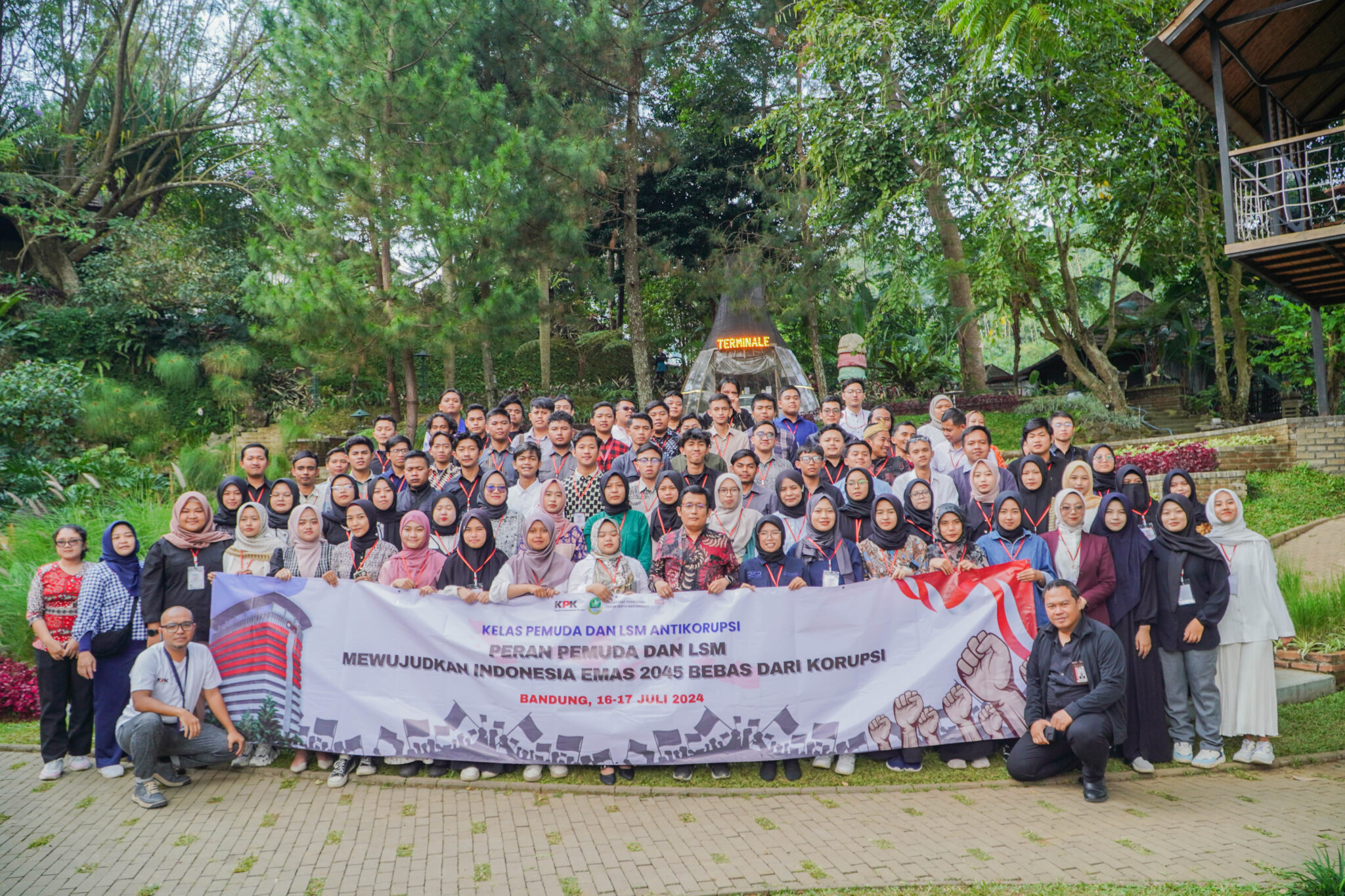 YMT07367