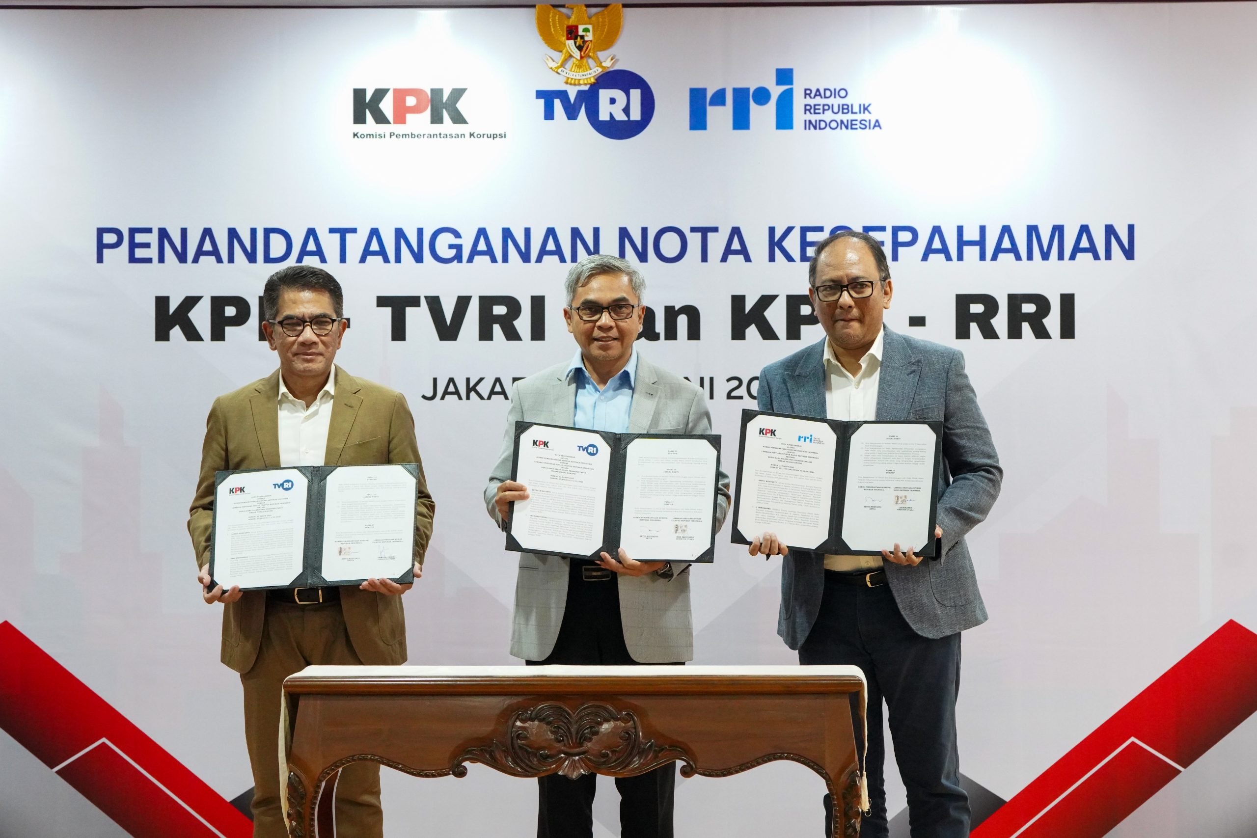 KPK, TVRI, dan RRI Resmi Bersinergi: Lawan Korupsi Lewat Informasi Publik